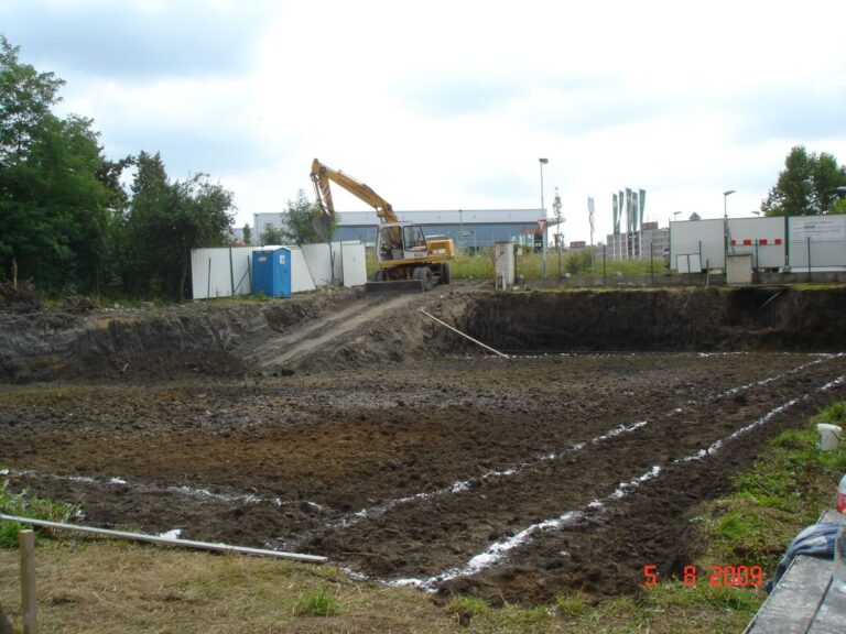 Výkop stavební jámy pro budovu INDUSTRIAL LOŽISKA v Praze 9​