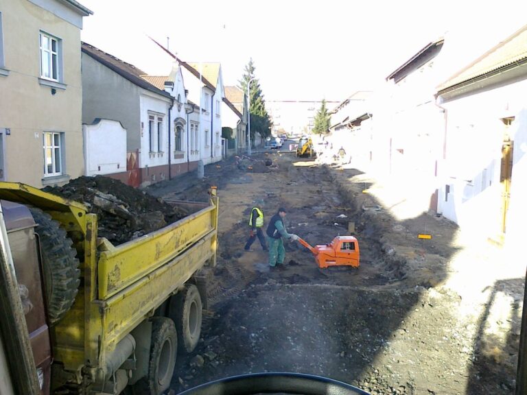 Rekonstrukce ulice Pod turnovskou tratí - Hloubětín